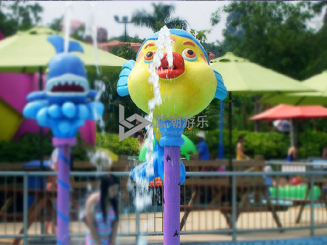 喷水鲤鱼